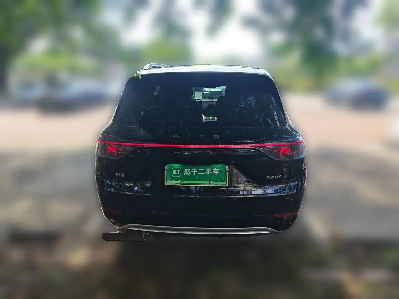 Hima AITO M9 2024 Range-Extended Ultra Version 42 kWh 6-Seater Model — миниатюра 5