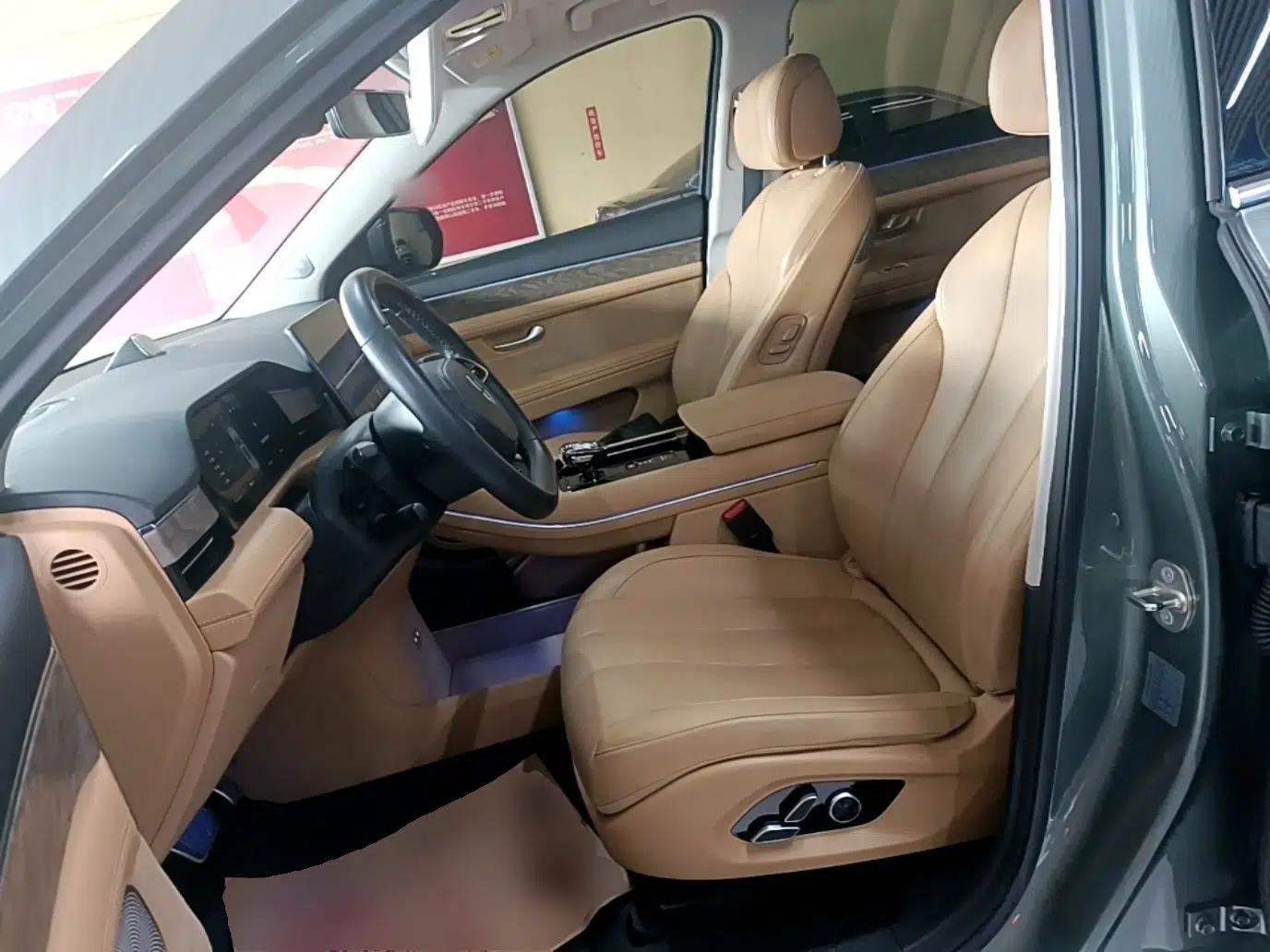 Hima AITO M7 2022 1.5T Rear-Drive Comfort Edition — миниатюра 17