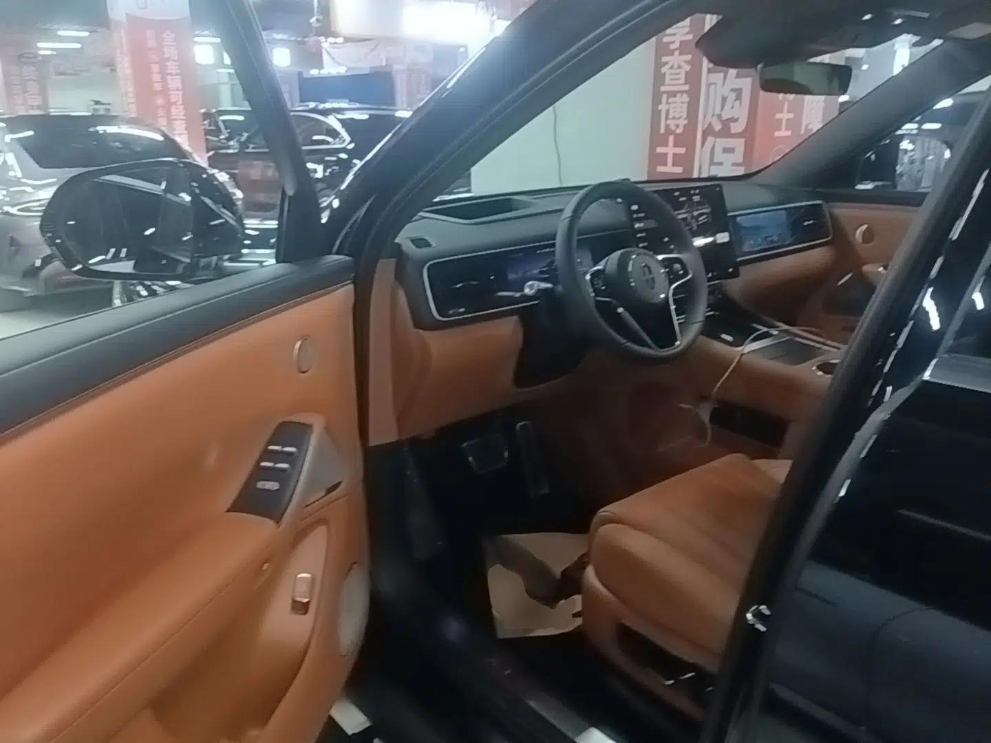 Hima AITO M7 2026 Model Range-Extending Max All-Wheel Drive 6-Seater Version — миниатюра 18