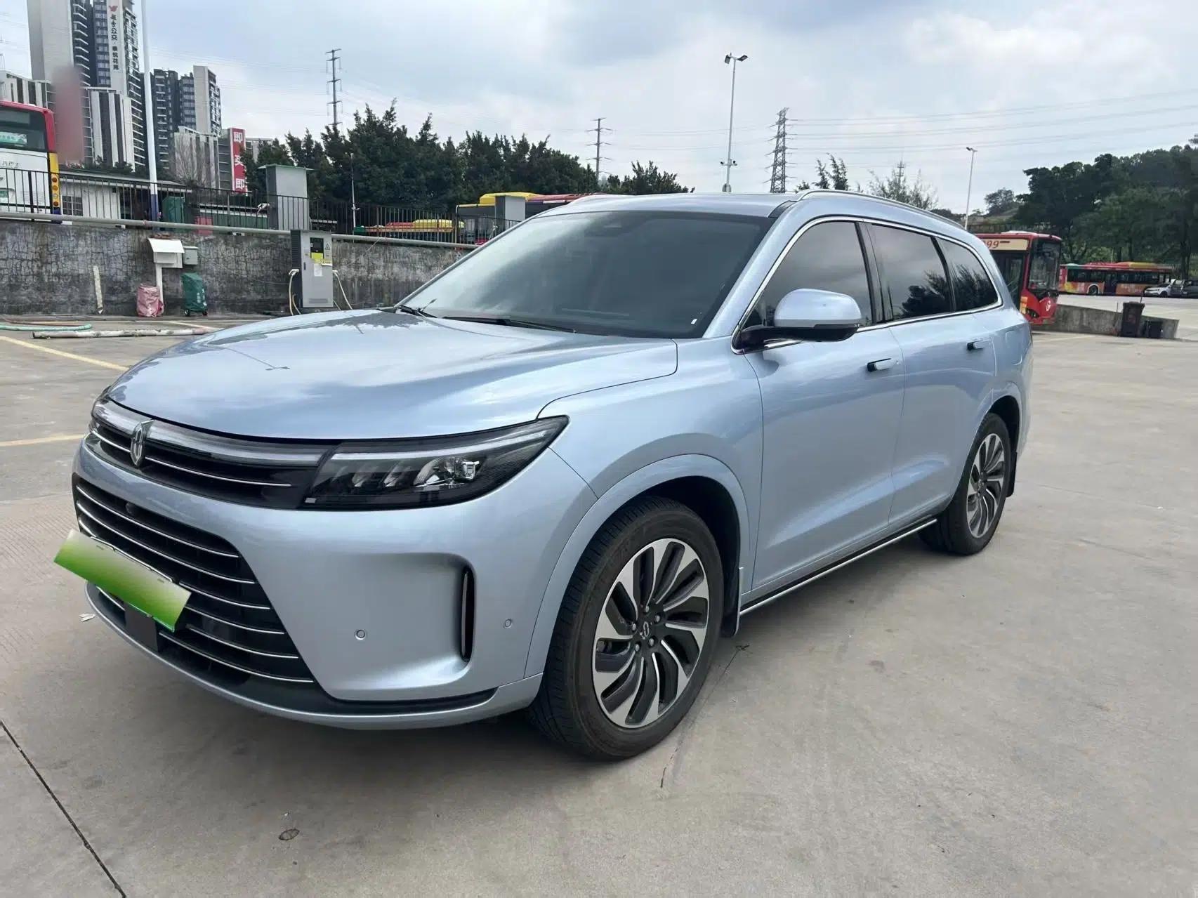 Hima AITO M7 2022 1.5T Four-Wheel Drive Luxury Edition — миниатюра 1