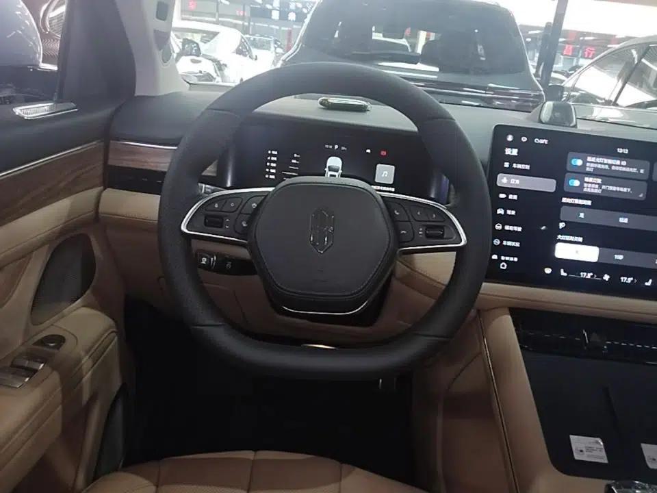 Hima AITO M7 2022 1.5T Four-Wheel Drive Luxury Edition — миниатюра 13