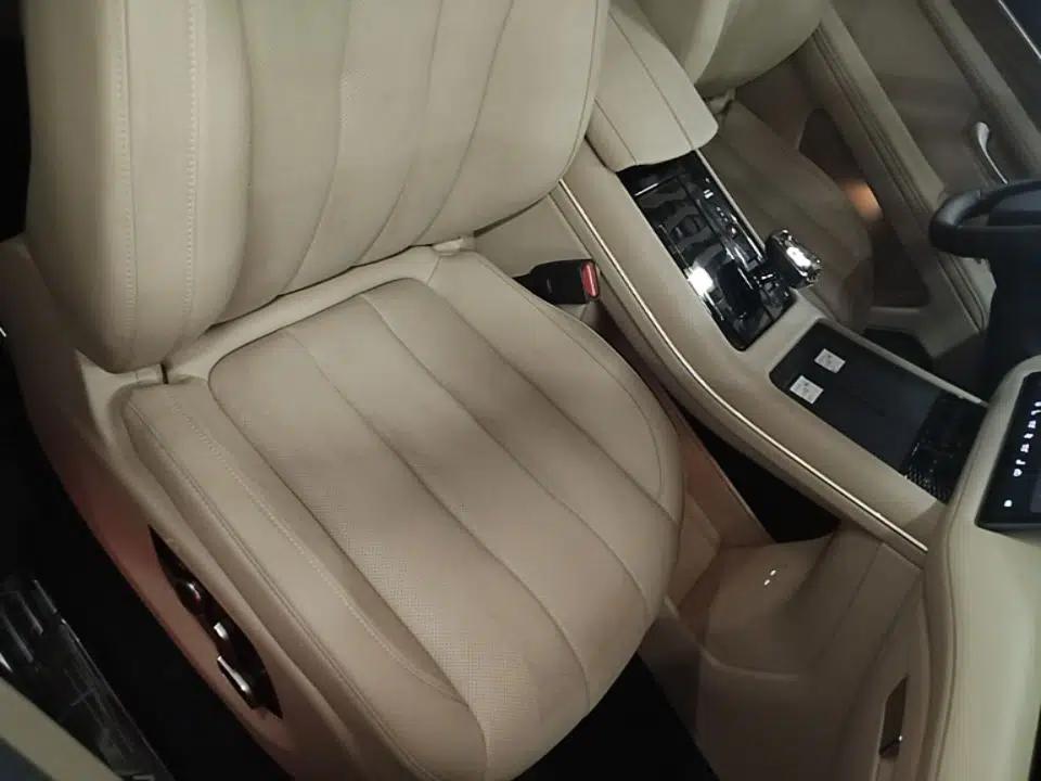 Hima AITO M7 2022 1.5T Four-Wheel Drive Luxury Edition — миниатюра 19