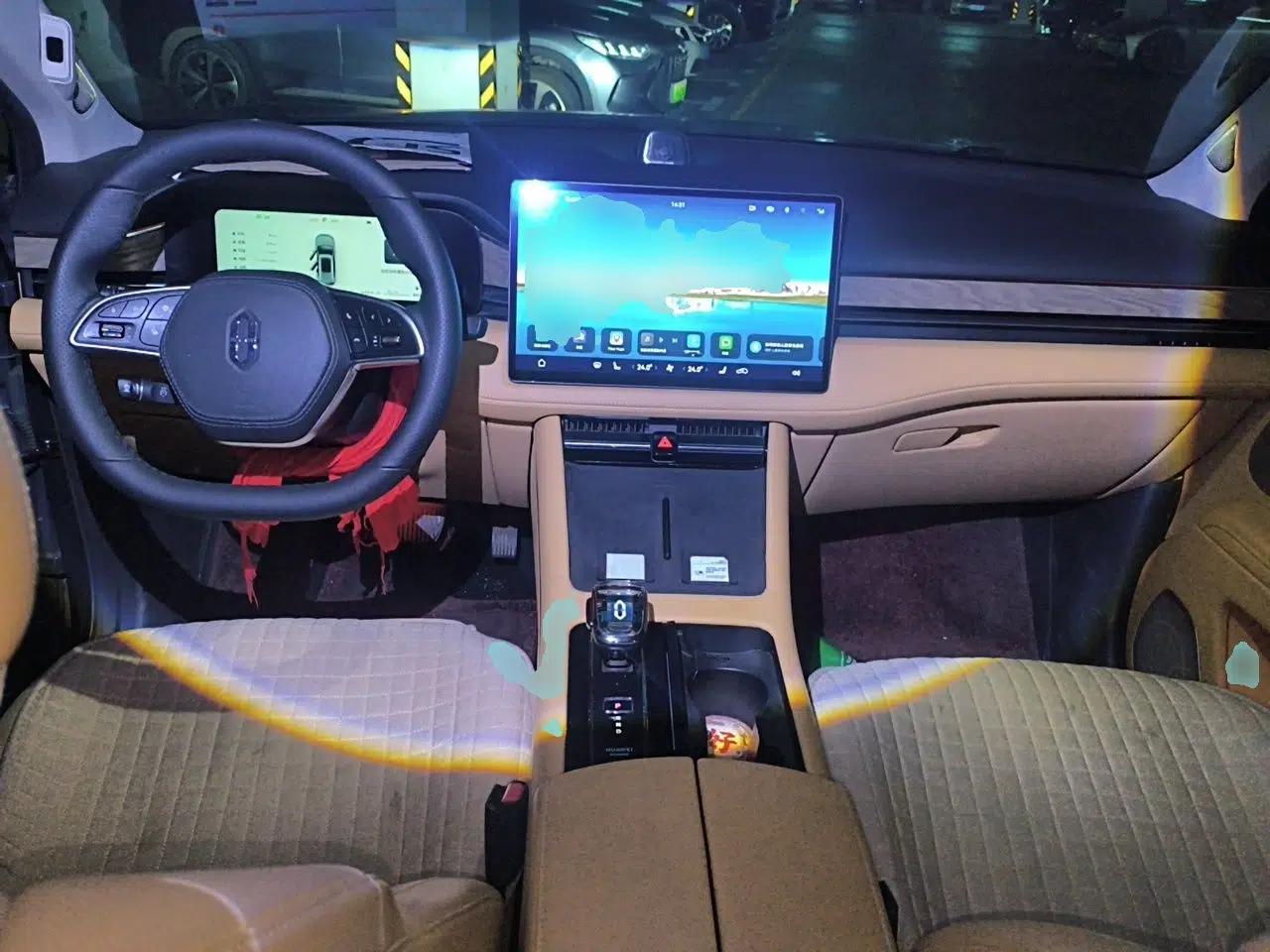 Hima AITO M7 2022 1.5T Rear-Drive Comfort Edition — миниатюра 9