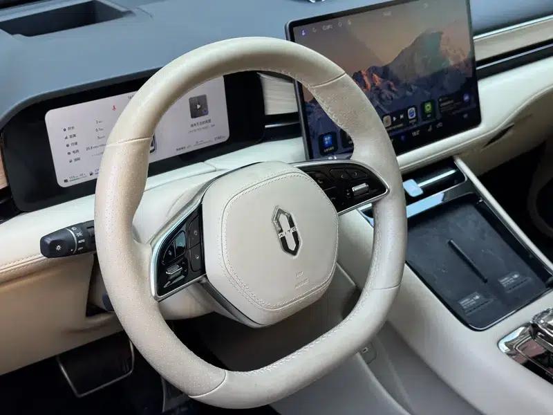 Wenjie M5 2024 Range Extended Max RS 4WD High-End Intelligent Driving Edition — миниатюра 14