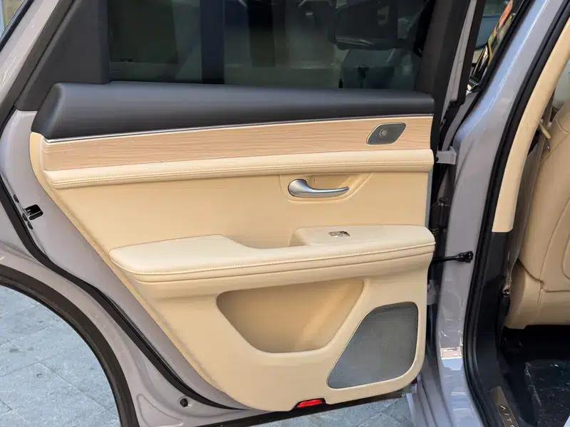 Wenjie M5 2024 Range Extended Max RS 4WD High-End Intelligent Driving Edition — миниатюра 7