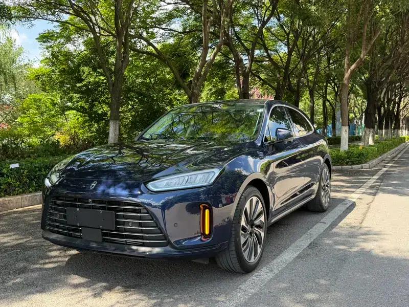 Wenjie M5 2022 Extended Range Rear-Wheel Drive Standard Edition — миниатюра 1