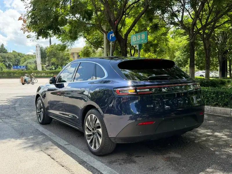 Wenjie M5 2022 Extended Range Rear-Wheel Drive Standard Edition — миниатюра 4