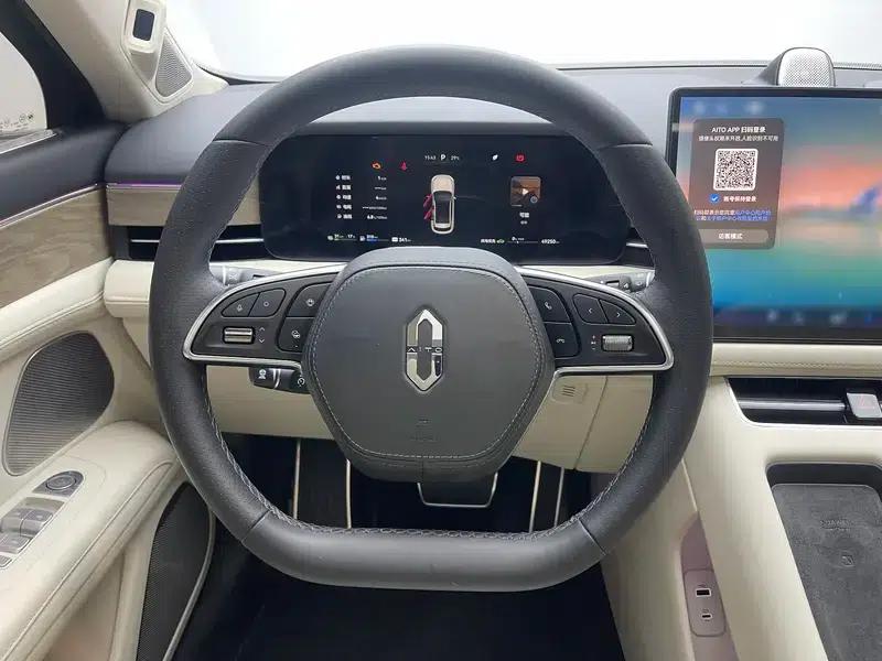 Wenjie M5 2022 Extended Range 4WD Flagship Edition — миниатюра 16