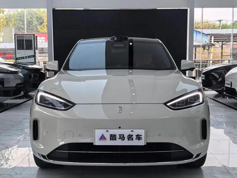 Wenjie M5 2025 Extended Range Ultra 4WD Version — миниатюра 2