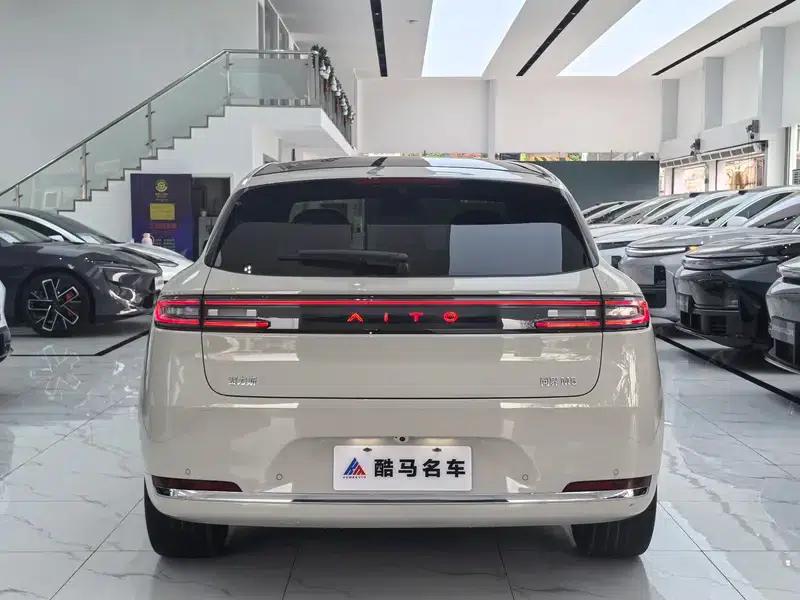Wenjie M5 2025 Extended Range Ultra 4WD Version — миниатюра 5