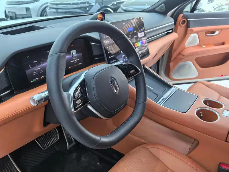 Wenjie M5 2025 Extended Range Ultra 4WD Version — миниатюра 10