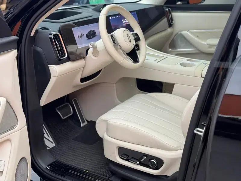 Wenjie M8 2025 Pure Electric Max+ Six-Seat Long Range Version (192-line LiDAR) — миниатюра 6