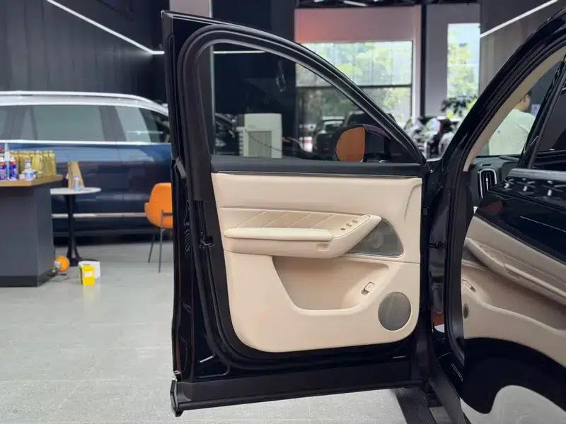 Wenjie M8 2025 Pure Electric Max+ Six-Seat Long Range Version (192-line LiDAR) — миниатюра 9
