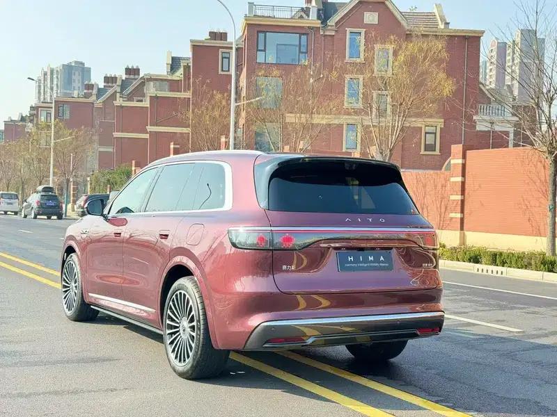 Wenjie M8 2025 Extended Range Ultra 5-Seat 4WD (192-line LiDAR) — миниатюра 4