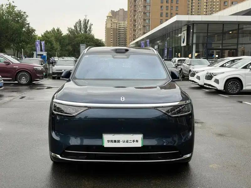 Wenjie M8 2025 Extended Range Ultra 5-Seat 4WD (192-line LiDAR) — миниатюра 2