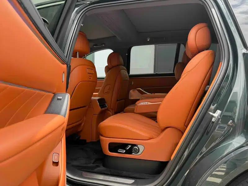 Wenjie M8 2025 Extended Range Ultra 6-Seat 4WD (192-line LiDAR) — миниатюра 13