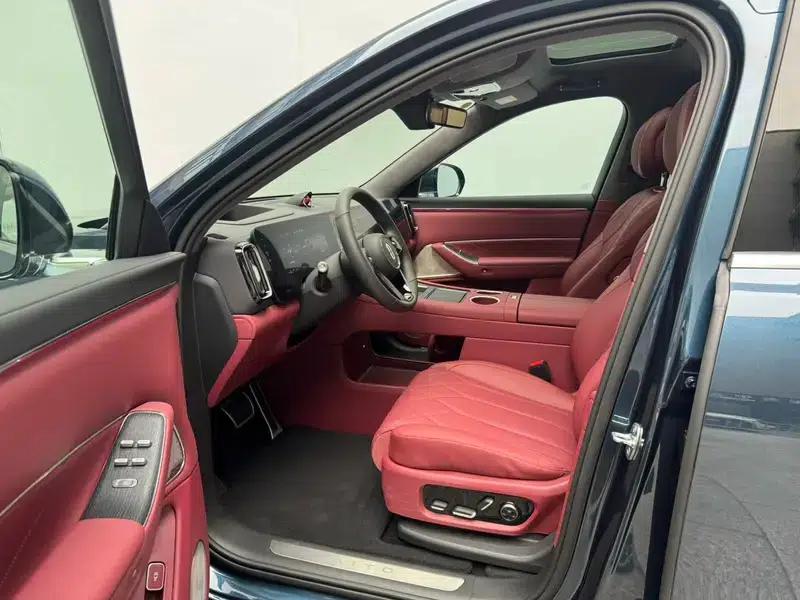 Wenjie M8 2025 Extended Range Ultra 5-Seat 4WD (192-line LiDAR) — миниатюра 12