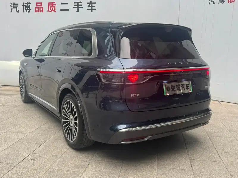Wenjie M8 2025 Extended Range Ultra 5-Seat 4WD (192-line LiDAR) — миниатюра 5