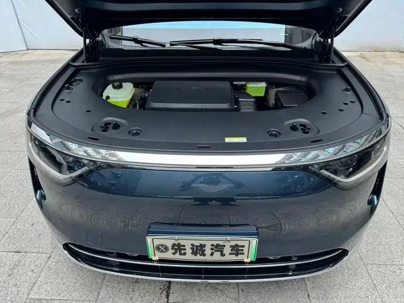Wenjie M8 2025 Extended Range Ultra 5-Seat 4WD (192-line LiDAR) — миниатюра 7