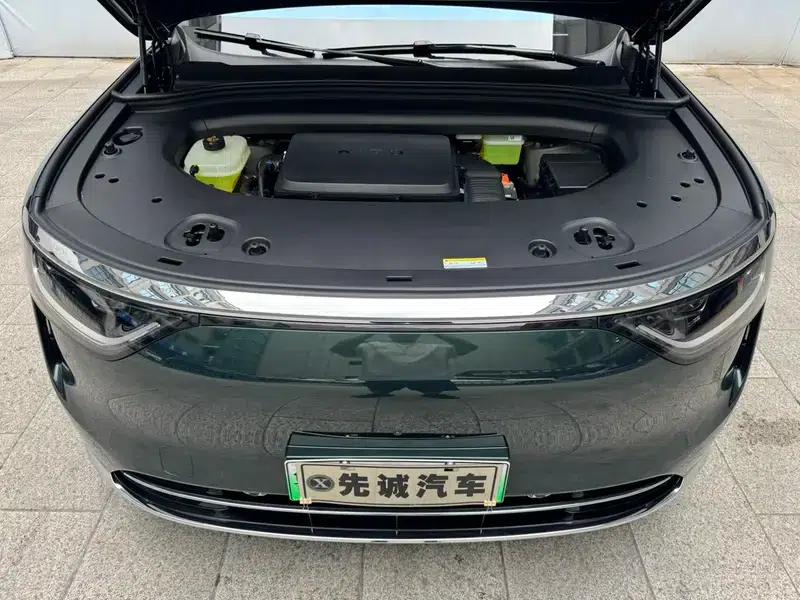 Wenjie M8 2025 Extended Range Ultra 6-Seat 4WD (192-line LiDAR) — миниатюра 7