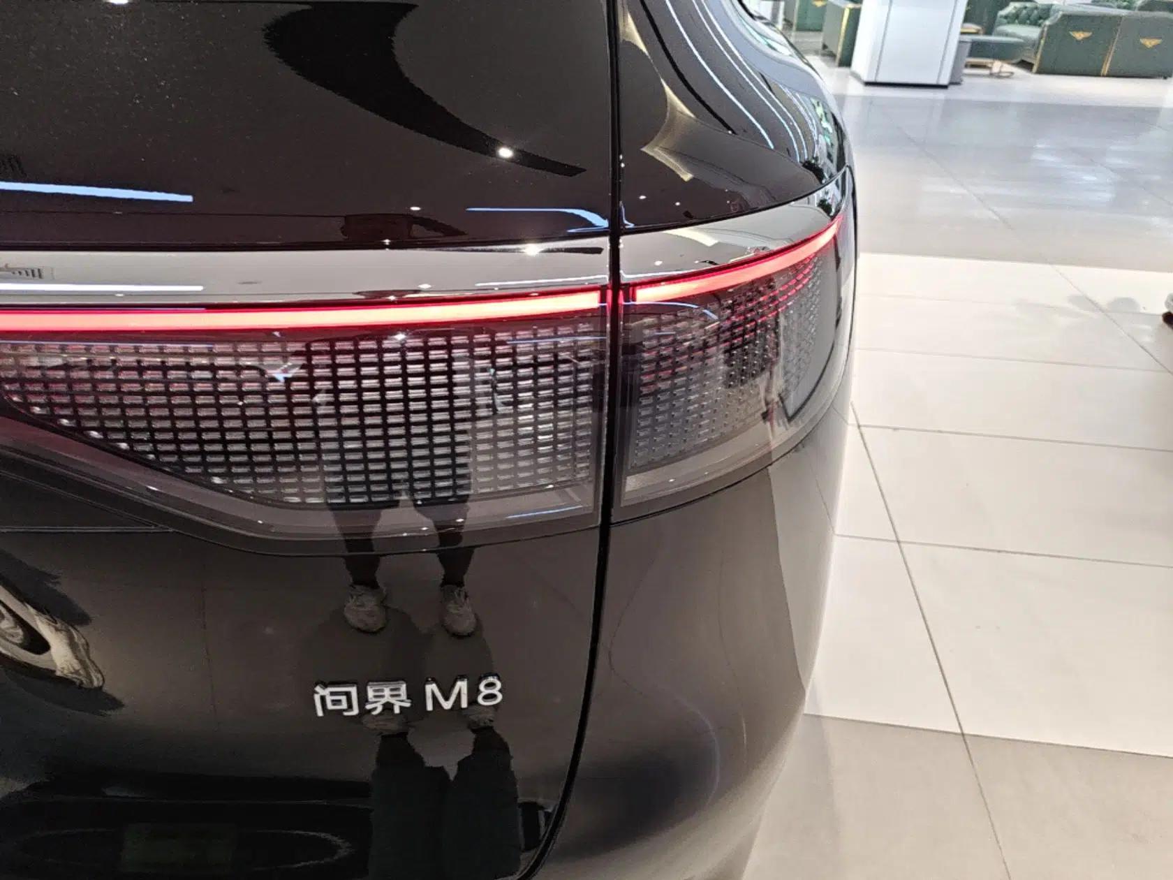 Hima AITO M8 2025 Extended-Range Max+ Version 53.4 kWh 5-Seater Edition — миниатюра 9