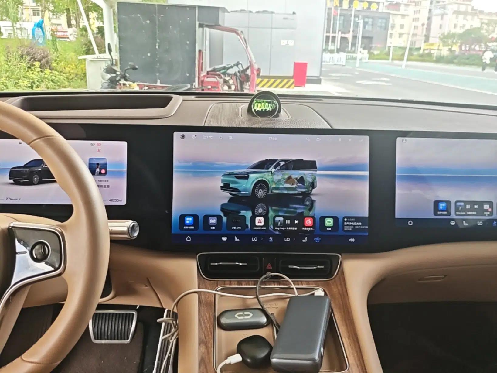 Hima AITO M8 2025 Extended-Range Ultra Version 53.4 kWh 6-Seater Edition — миниатюра 15