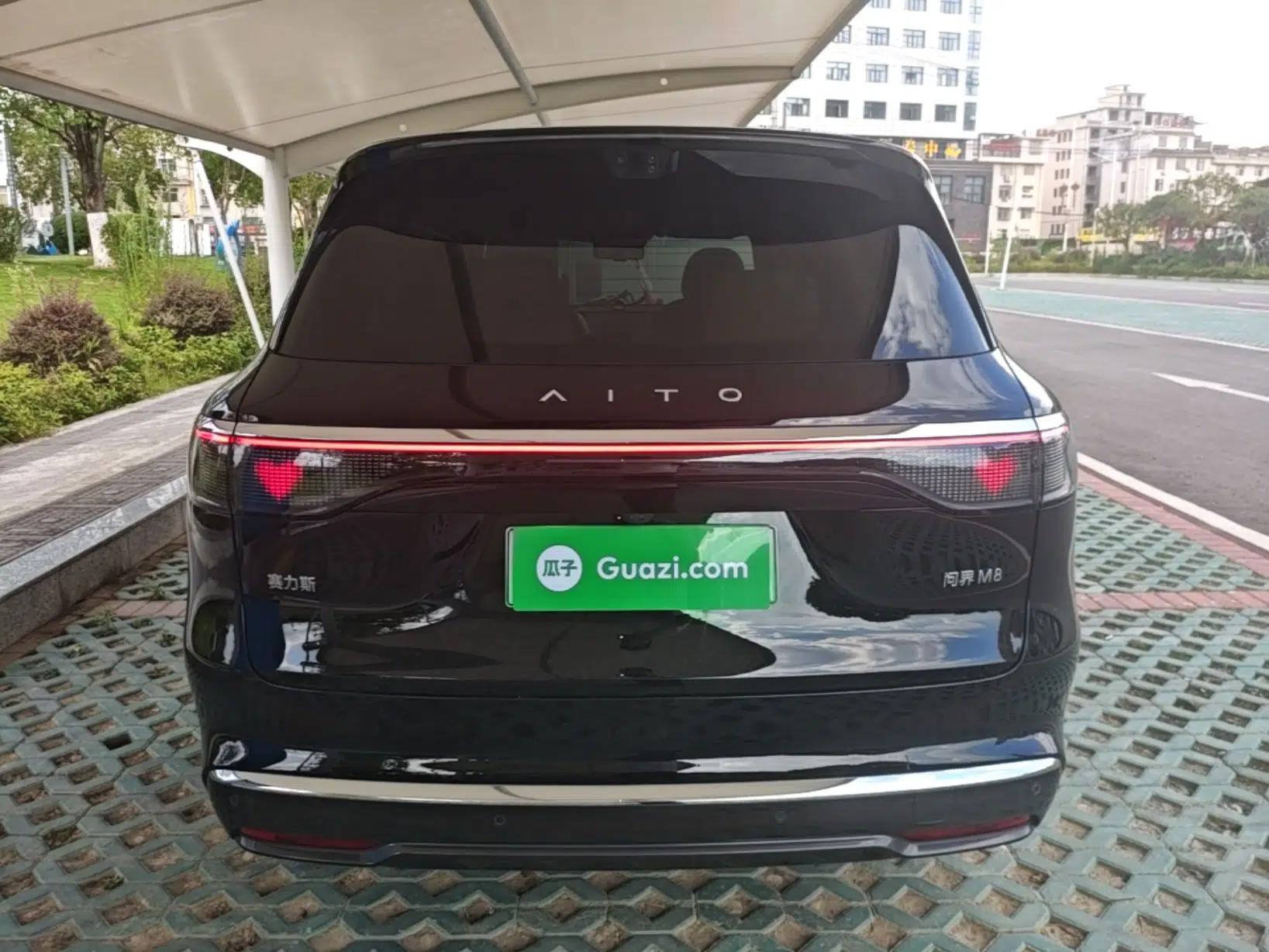 Hima AITO M8 2025 Extended-Range Ultra Version 53.4 kWh 6-Seater Edition — миниатюра 5