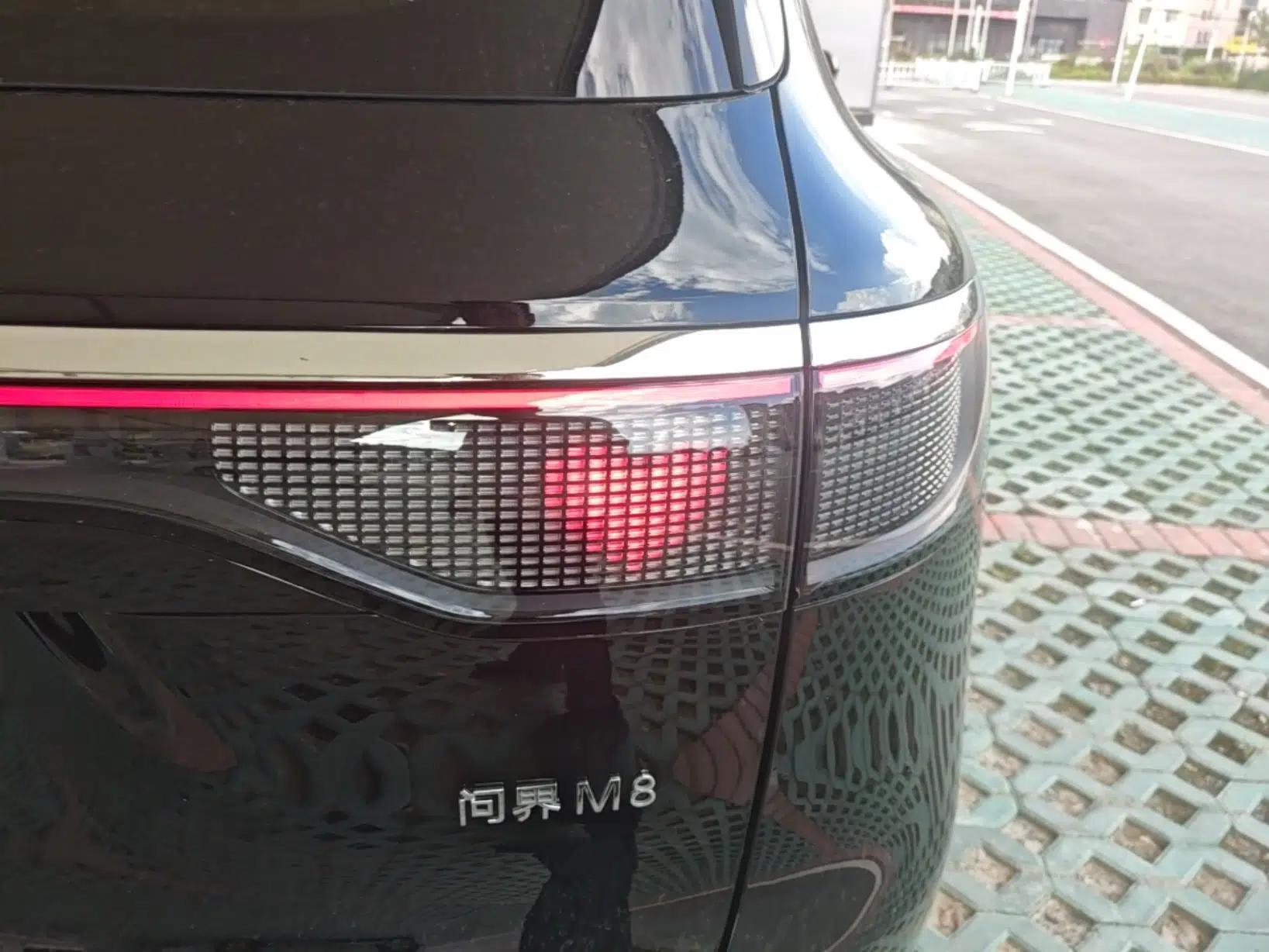 Hima AITO M8 2025 Extended-Range Ultra Version 53.4 kWh 6-Seater Edition — миниатюра 9