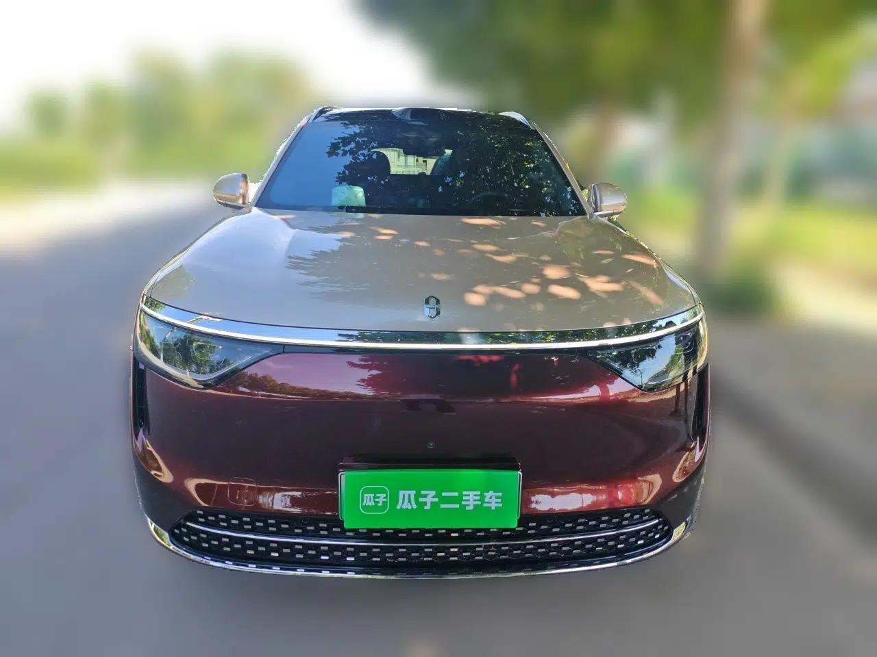 Hima AITO M8 2025 Extended-Range Ultra Version 53.4 kWh 6-Seater Edition — миниатюра 2