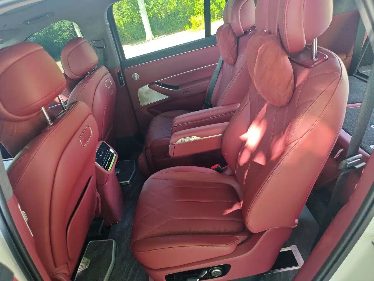 Hima AITO M8 2025 Extended-Range Ultra Version 53.4 kWh 6-Seater Edition — миниатюра 17