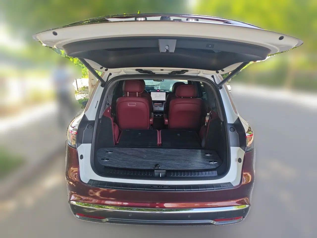 Hima AITO M8 2025 Extended-Range Ultra Version 53.4 kWh 6-Seater Edition — миниатюра 19