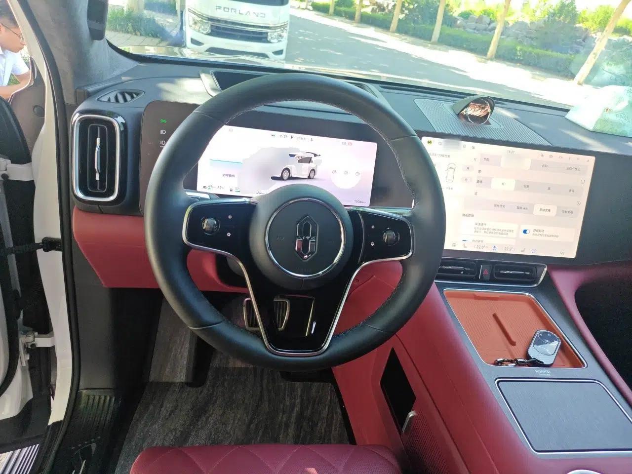 Hima AITO M8 2025 Extended-Range Ultra Version 53.4 kWh 6-Seater Edition — миниатюра 10