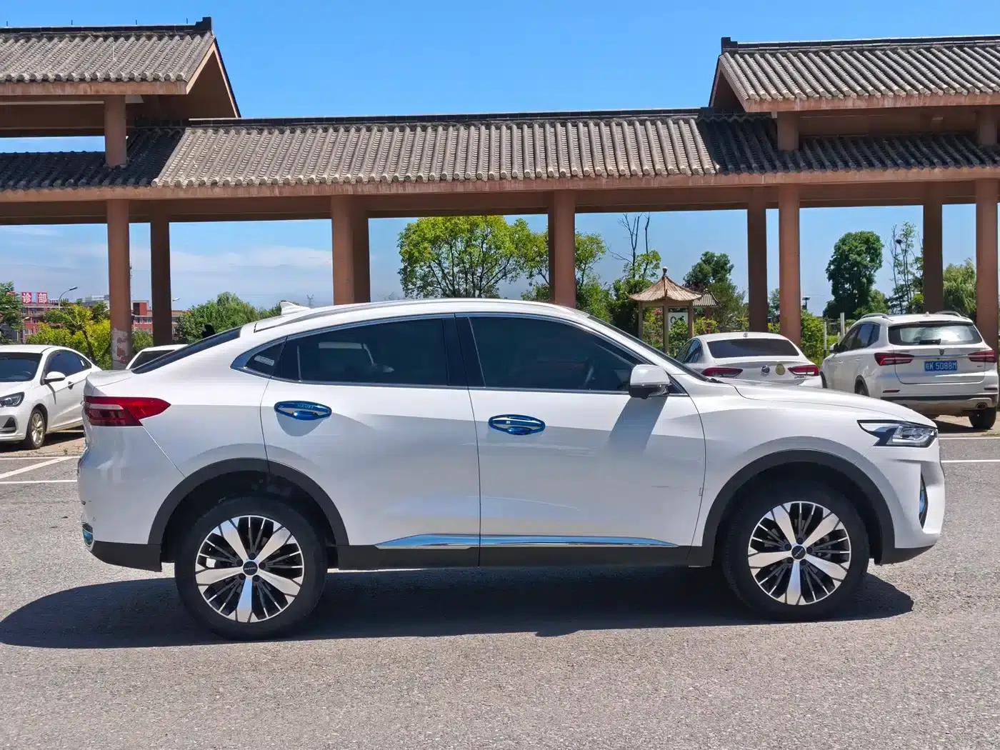 Haval F7x 2021 2.0T 2WD Intelligent Play Edition — миниатюра 4