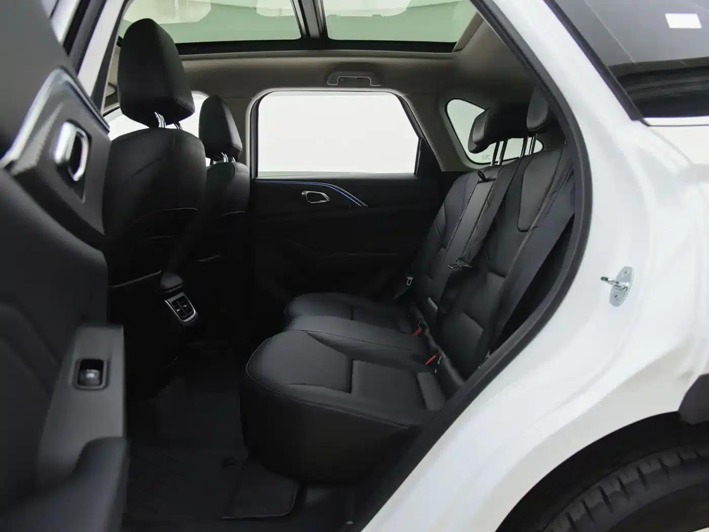 Haval Xiaolong MAX 2023 1.5L Hi4 105 4WD Intelligent Flagship Edition — миниатюра 7
