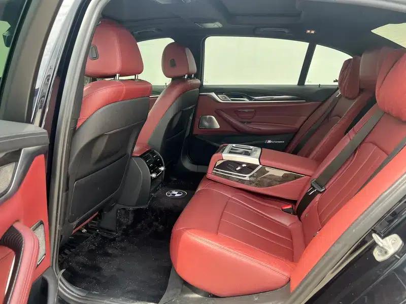 2020 BMW 5 Series 530Li Luxury M Sport Package — миниатюра 16