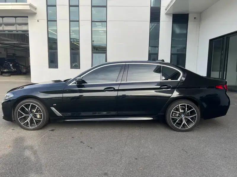 2021 BMW 5 Series Facelift 530Li Luxury M Sport Package — миниатюра 3