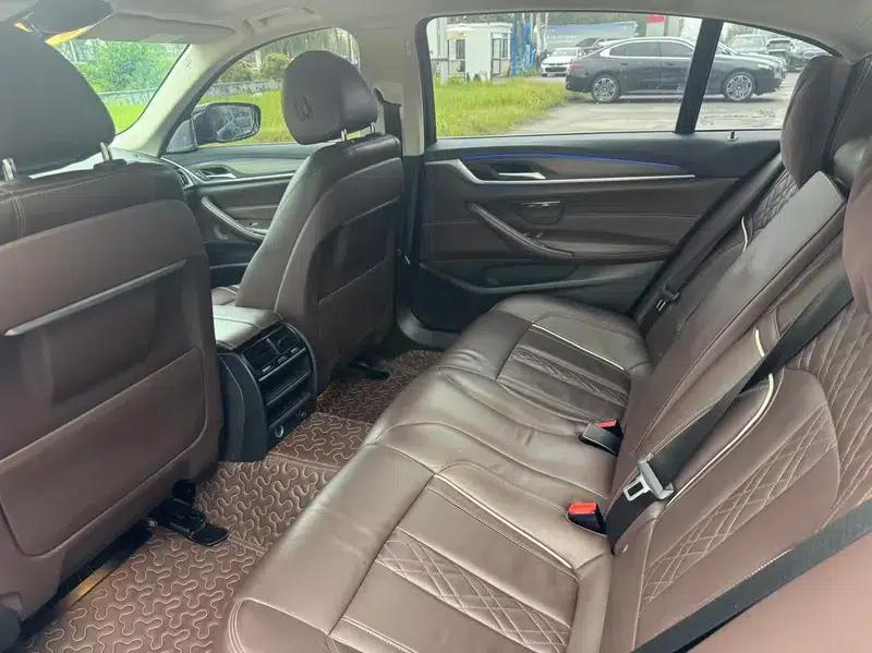 BMW 5 Series 2019 Facelift 530Li Leading Luxury Package — миниатюра 17