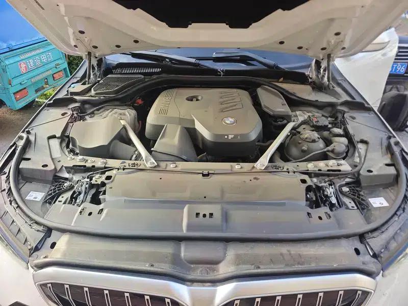 2025 BMW 5 Series 530Li xDrive M Sport Package — миниатюра 19