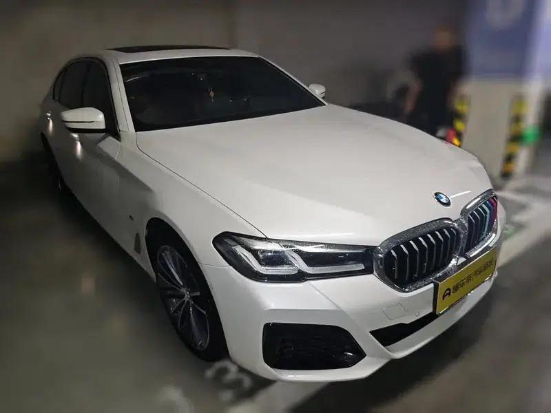 2023 BMW 5 Series 530Li Leading Edition M Sport Package — миниатюра 3
