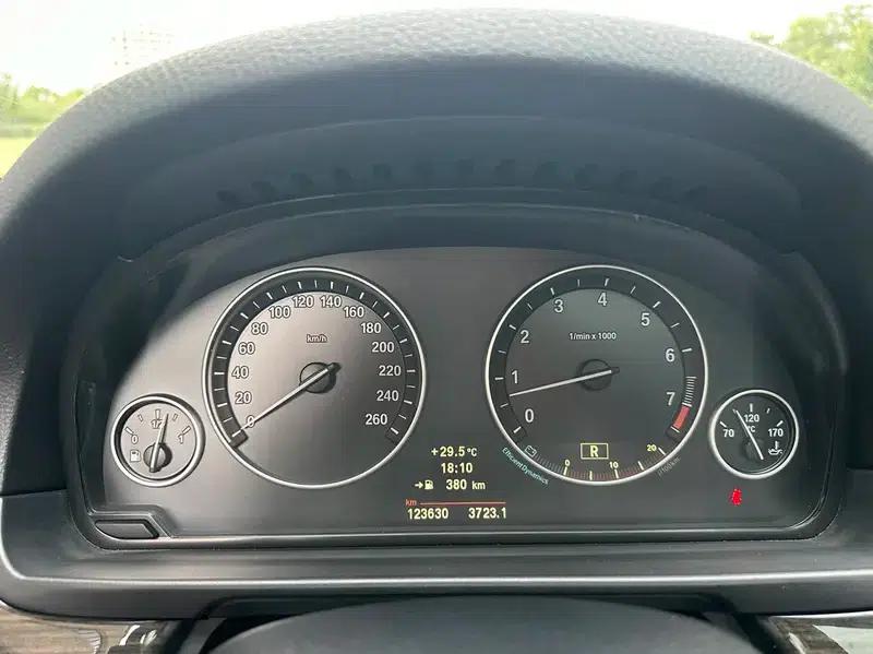 2011 BMW 5 Series 535Li Executive Edition — миниатюра 20