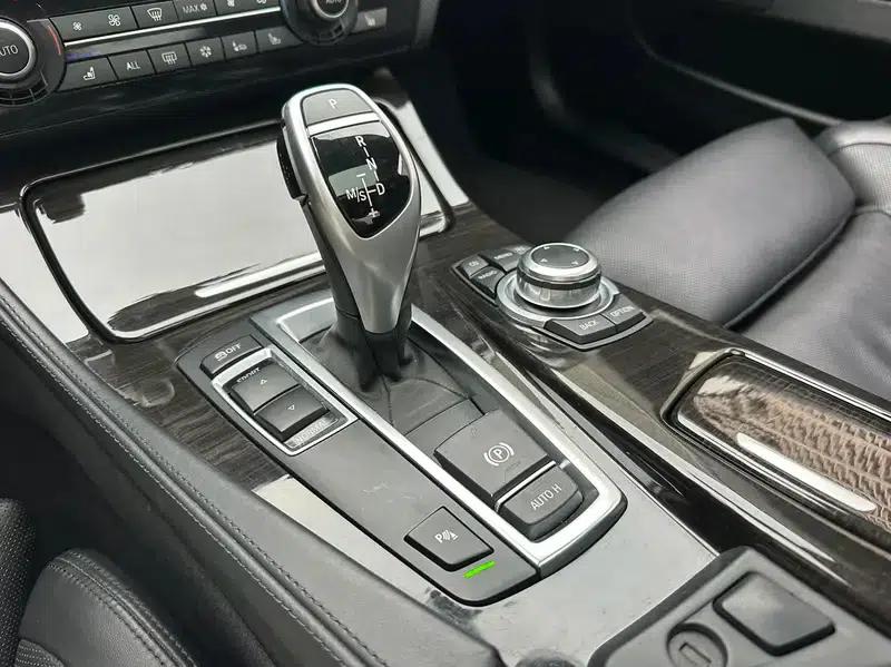 2011 BMW 5 Series 535Li Executive Edition — миниатюра 26