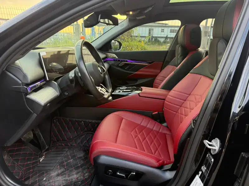 2025 BMW 5 Series Facelift 530Li Luxury M Sport Package — миниатюра 15