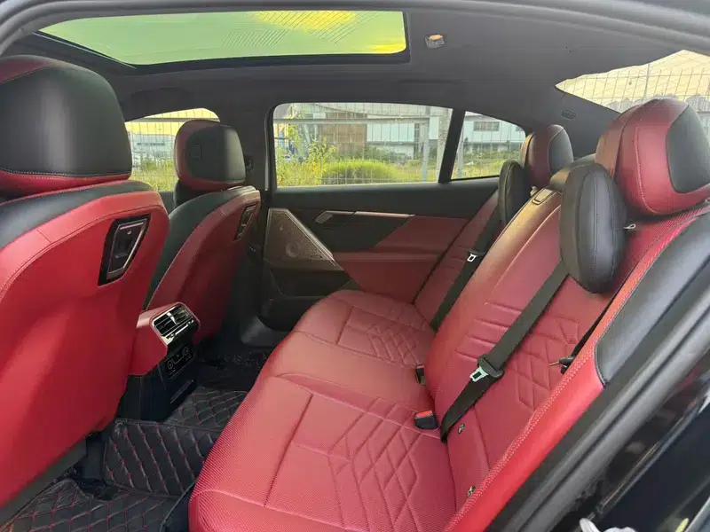 2025 BMW 5 Series Facelift 530Li Luxury M Sport Package — миниатюра 17