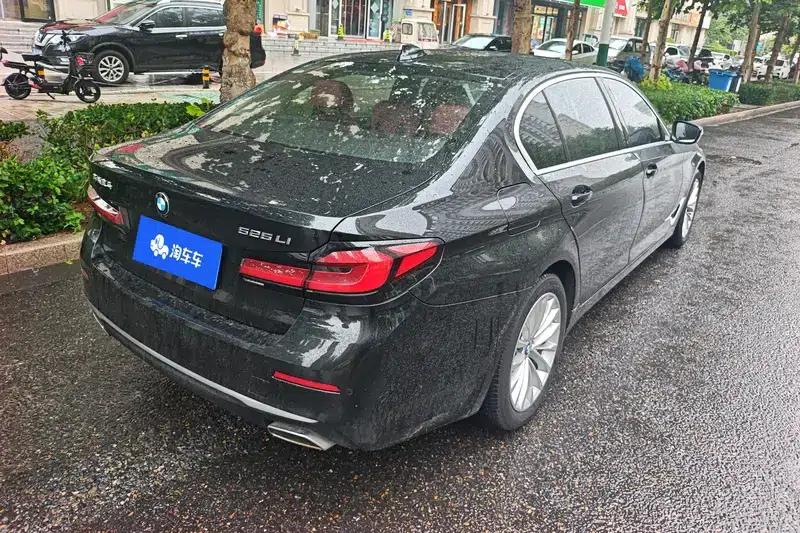 2021 BMW 5 Series 525Li Luxury Package — миниатюра 3