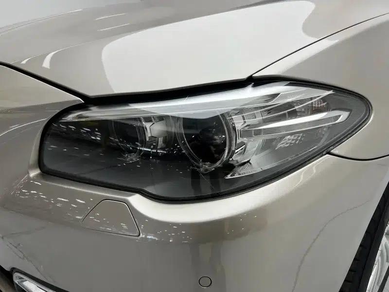 2017 BMW 5 Series 525Li Luxury Design Package — миниатюра 12