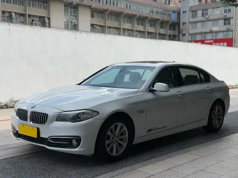 BMW 5 Series 2012 523Li Luxury — миниатюра 1
