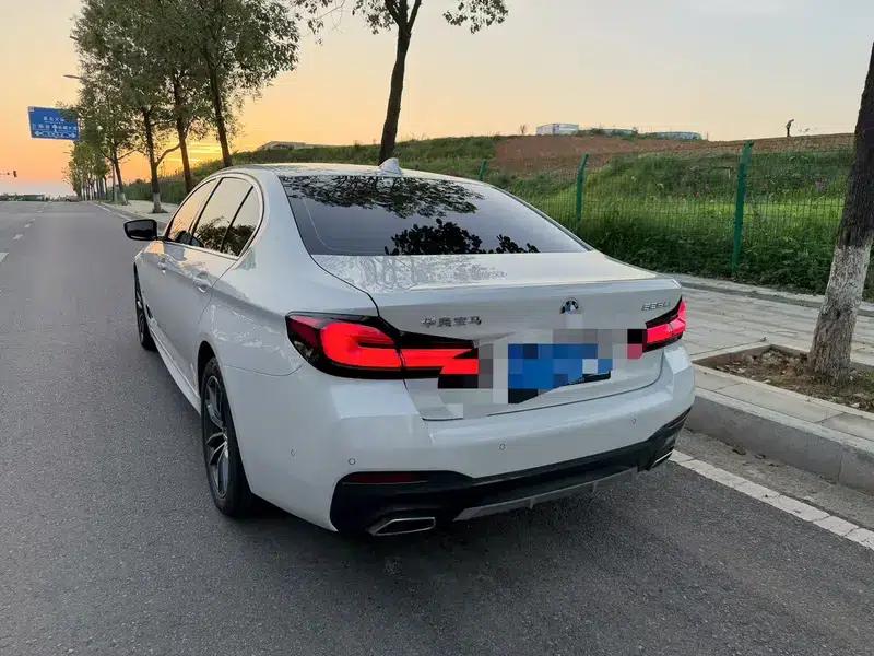 2021 BMW 5 Series Facelift 525Li M Sport Package — миниатюра 4
