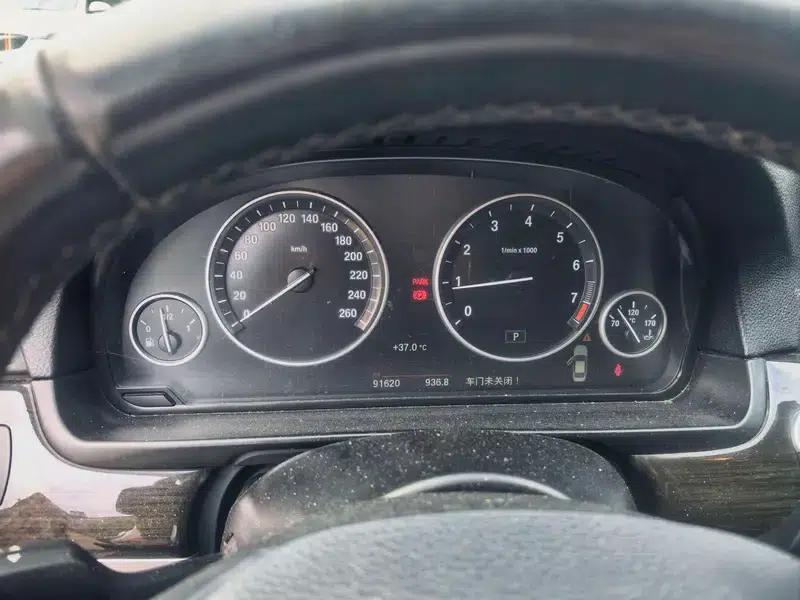 2014 BMW 5 Series 525Li Leading Edition — миниатюра 8