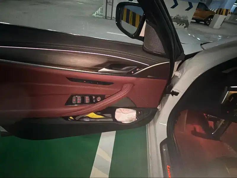 2023 BMW 5 Series 530Li Leading Luxury Package — миниатюра 16