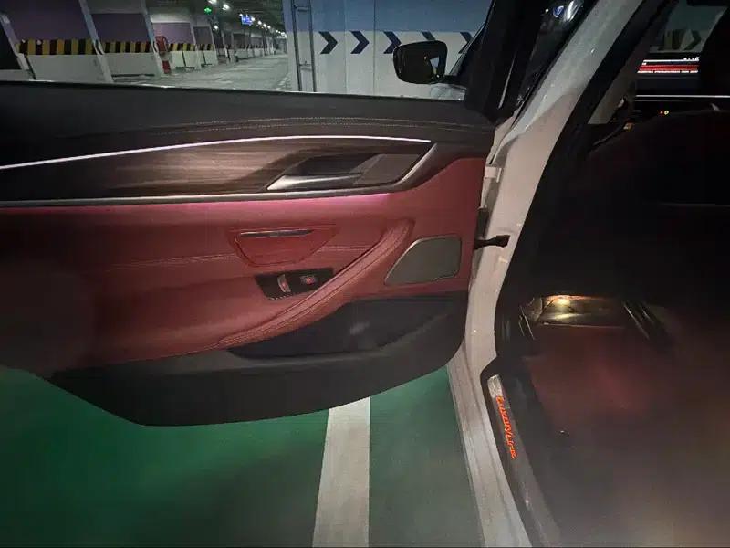 2023 BMW 5 Series 530Li Leading Luxury Package — миниатюра 17
